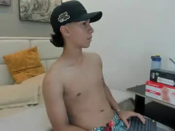 Chaturbate Best live sex cam show of ricky_backus