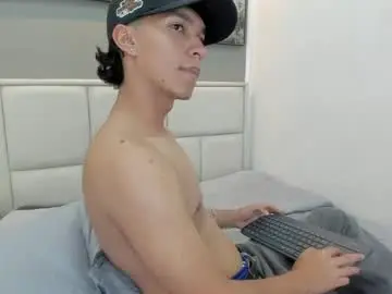 Chaturbate Free Porn Cam of ricky_backus