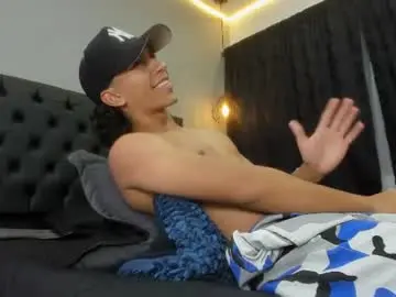 Chaturbate Best live sex cam show of ricky_backus