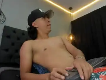 Chaturbate Live Sex of ricky_backus