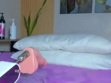 Chaturbate Live Sex Cam of sam_naughty18