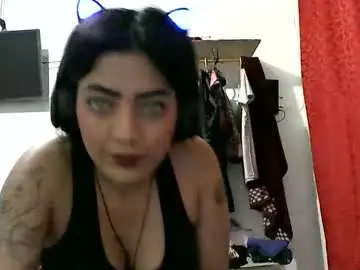 Chaturbate Live Sex Cam of zafiro_rubi