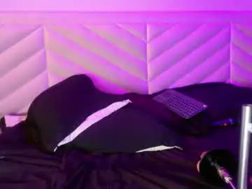 Chaturbate Adult Video Chat of bella_williiams_