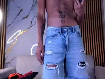 Chaturbate Live Sex of juliensaint_