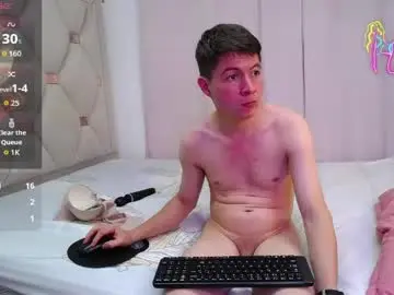 Chaturbate Live Sex Cam of zoe_and_jackk_