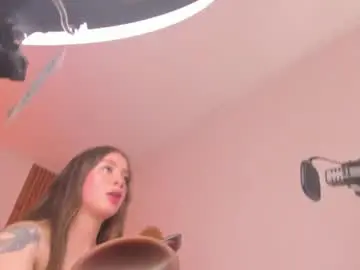 Chaturbate Free Porn Cam of bellawoods_