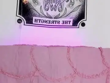 Chaturbate Adult Video Chat of prretty_moon_