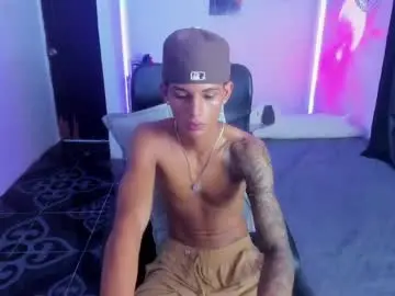 Chaturbate Best live sex cam show of snak_master1