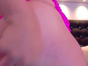 Chaturbate Nude Webcam of valen_scott_