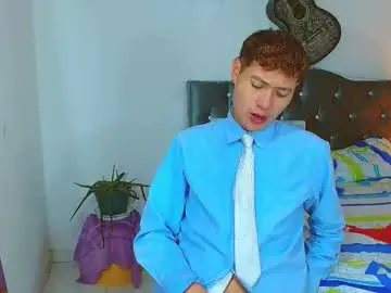 Chaturbate Live Sex Cam of _santi2