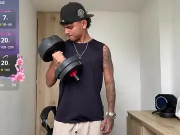 Chaturbate Live Sex Cam of bob_pettersonn