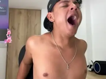 Chaturbate Free Porn Cam of bob_pettersonn