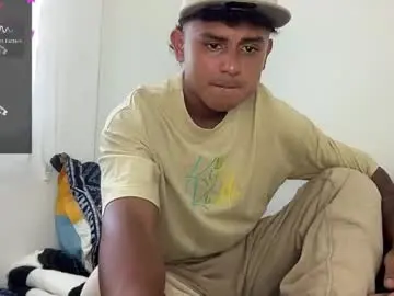Chaturbate Free Porn Cam of bob_pettersonn