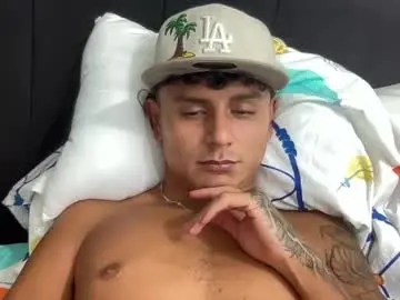 Chaturbate Free Live Porn of bob_pettersonn