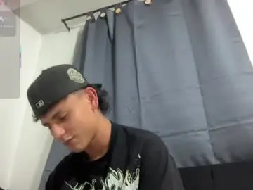 Chaturbate Sex Chat of bob_pettersonn