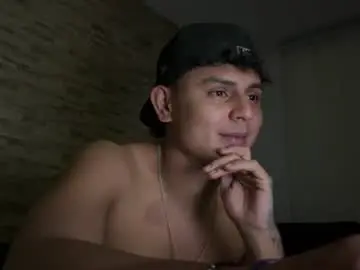 Chaturbate Free Live Porn of bob_pettersonn
