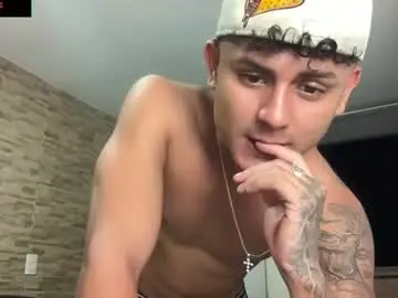 Chaturbate Free Porn Cam of bob_pettersonn