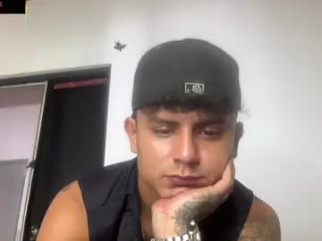 Chaturbate Best live sex cam show of bob_pettersonn
