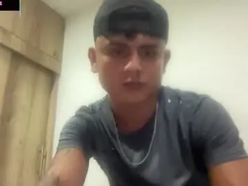 Chaturbate Free Porn Cam of bob_pettersonn