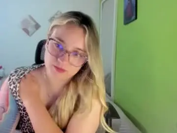 Chaturbate Free Live Porn of dahia888