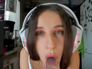 Chaturbate Live Porn of _nika_kik