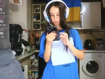 Chaturbate Watch Live Sex Cams of _nika_kik