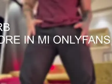 Chaturbate Live Sex Cam of dantecoppolaa