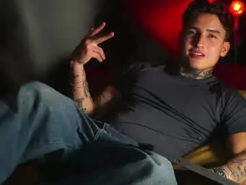 Chaturbate Free Porn Cam of dantecoppolaa