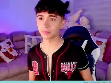 Chaturbate Live Sex Cam of nico_cruz