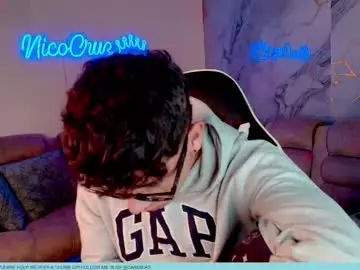 Chaturbate Live Porn of nico_cruz
