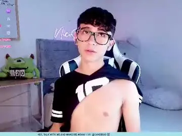 Chaturbate Nude Webcam of nico_cruz