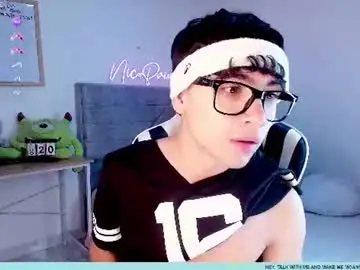 Chaturbate Live Porn of nico_cruz