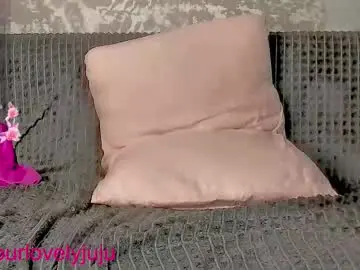 Chaturbate Live Sex of yourlovelyjul