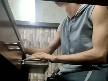 Chaturbate Watch Live Sex Cams of jhosuamoore