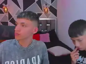 Chaturbate Live Porn of juan_nd_steven