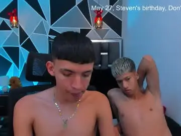 Chaturbate Live Porn of juan_nd_steven