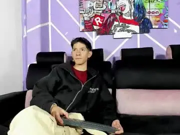 Chaturbate Live Sex of alexandluke1