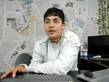 Chaturbate Nude Webcam of alexandluke1