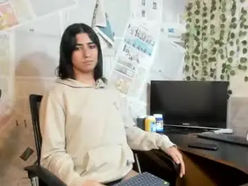 Chaturbate Live Sex of alexandluke1