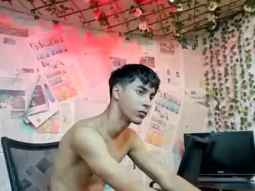 Chaturbate Watch Live Sex Cams of alexandluke1