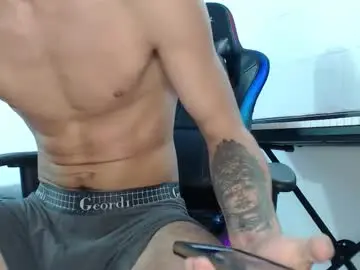 Chaturbate Best live sex cam show of boyfriend_fuckme