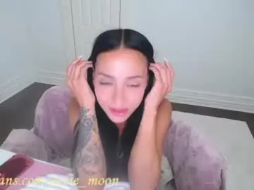Chaturbate Sex Cam of eevie_moon