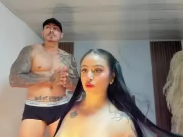 Chaturbate Free Porn Cam of emiily_cuteee
