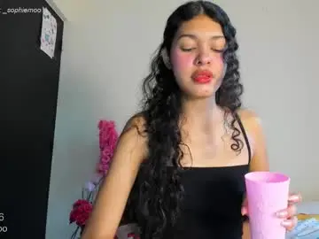 Chaturbate Best live sex cam show of sophie_moo