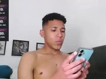 Chaturbate Live Sex Cam of corbin_jr