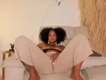 Chaturbate Watch Live Sex Cams of curly_sweett
