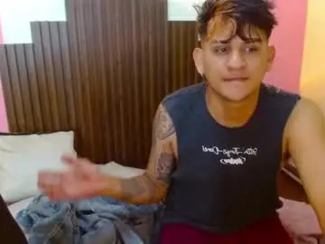 Chaturbate Best live sex cam show of dona_and_carl2