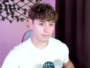 Chaturbate Watch Live Sex Cams of xhans17