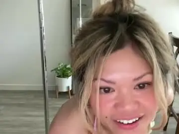 Chaturbate Free Live Porn of ava_petite_