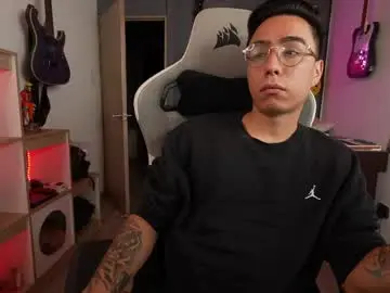 Chaturbate Nude Webcam of bigxboy96